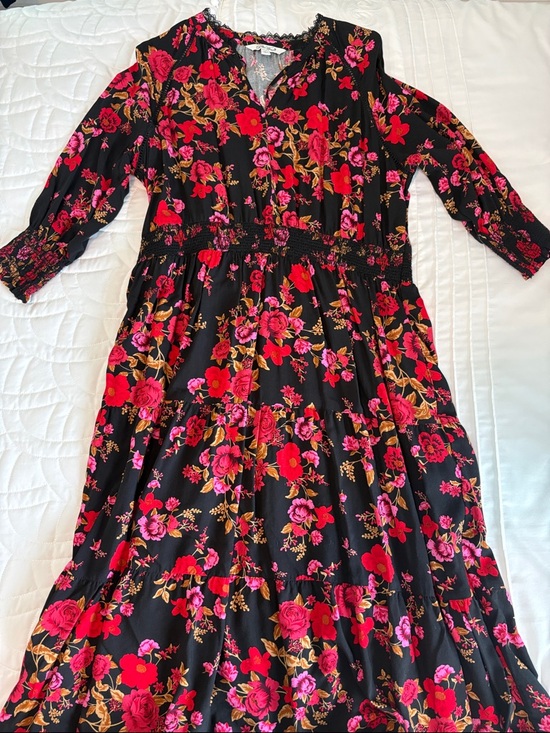 The Pioneer Woman Dresses & Skirts - NWOT The Pioneer Woman Viscose Tiered V-Neck Dress
